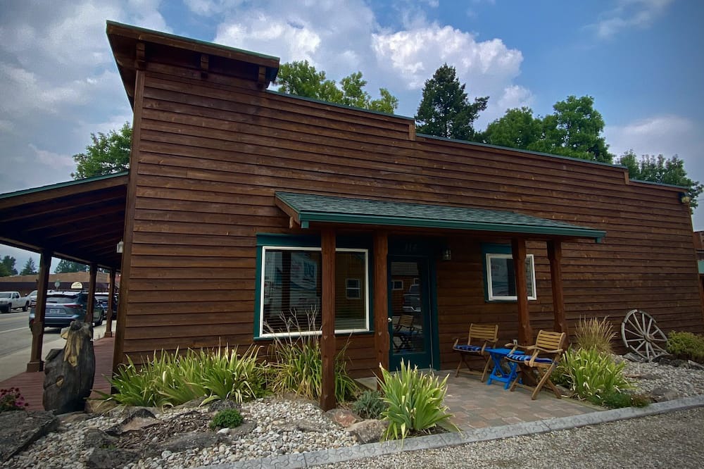 Photo of Outdoor in Darby