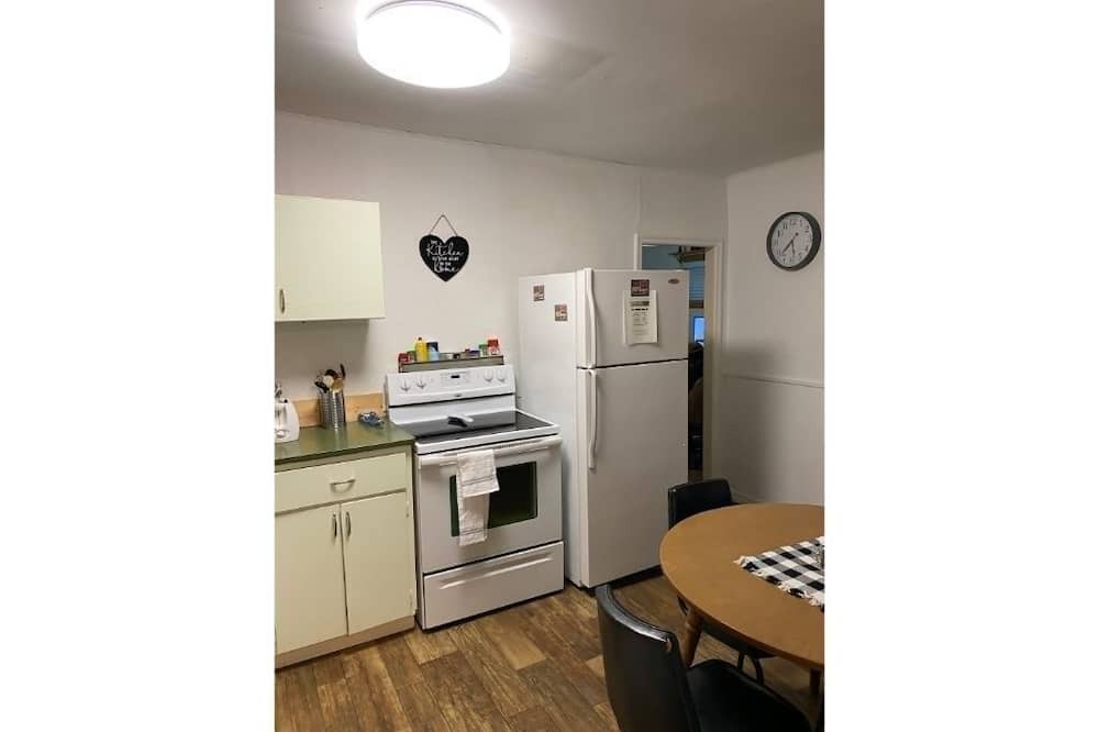 Photo of Kitchen in Winnett