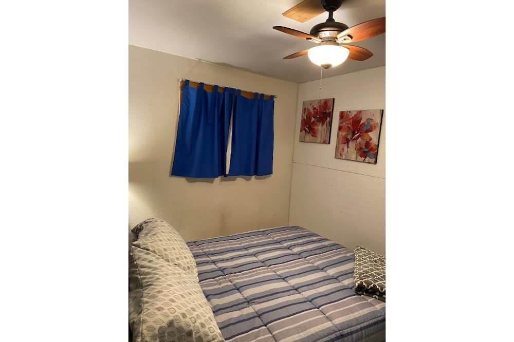 Photo of Bedroom in Winnett