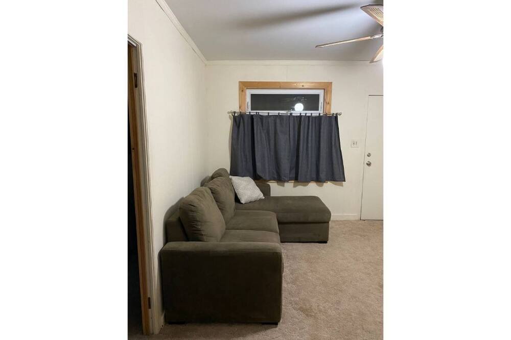 Photo of Livingroom in Winnett