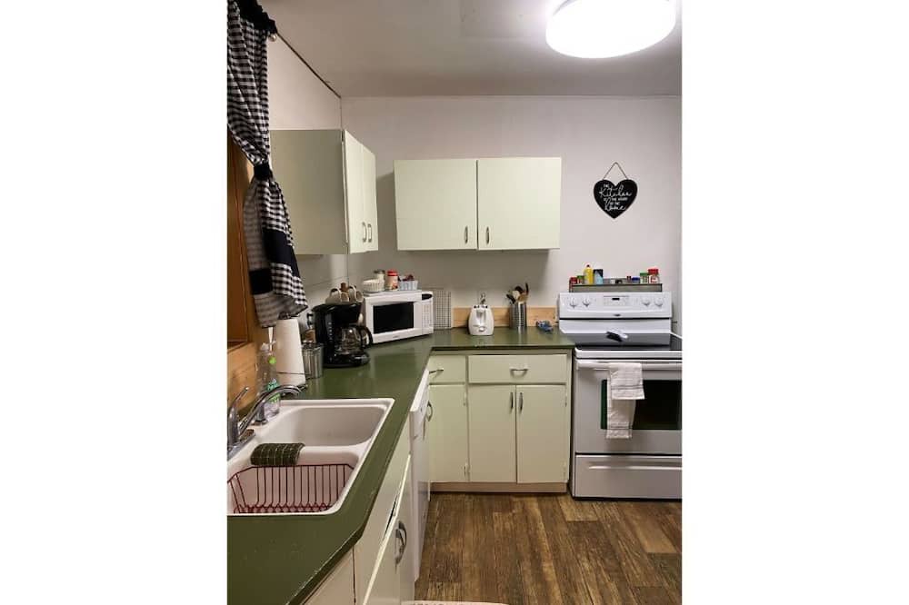 Photo of Kitchen in Winnett