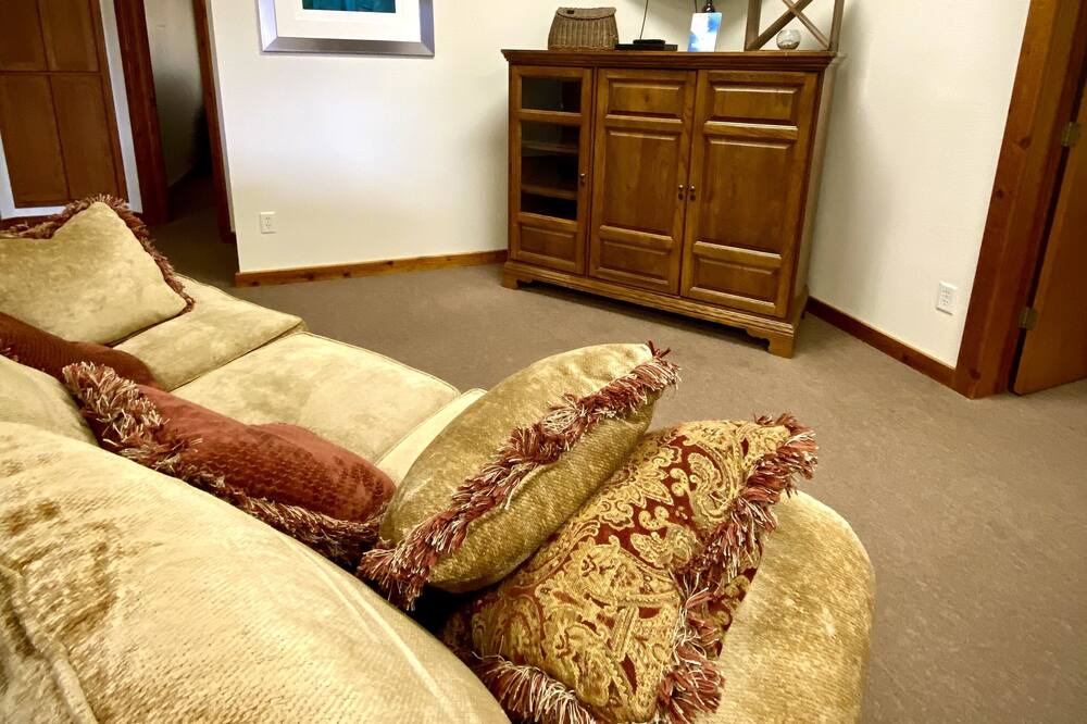 Photo of Livingroom in Darby
