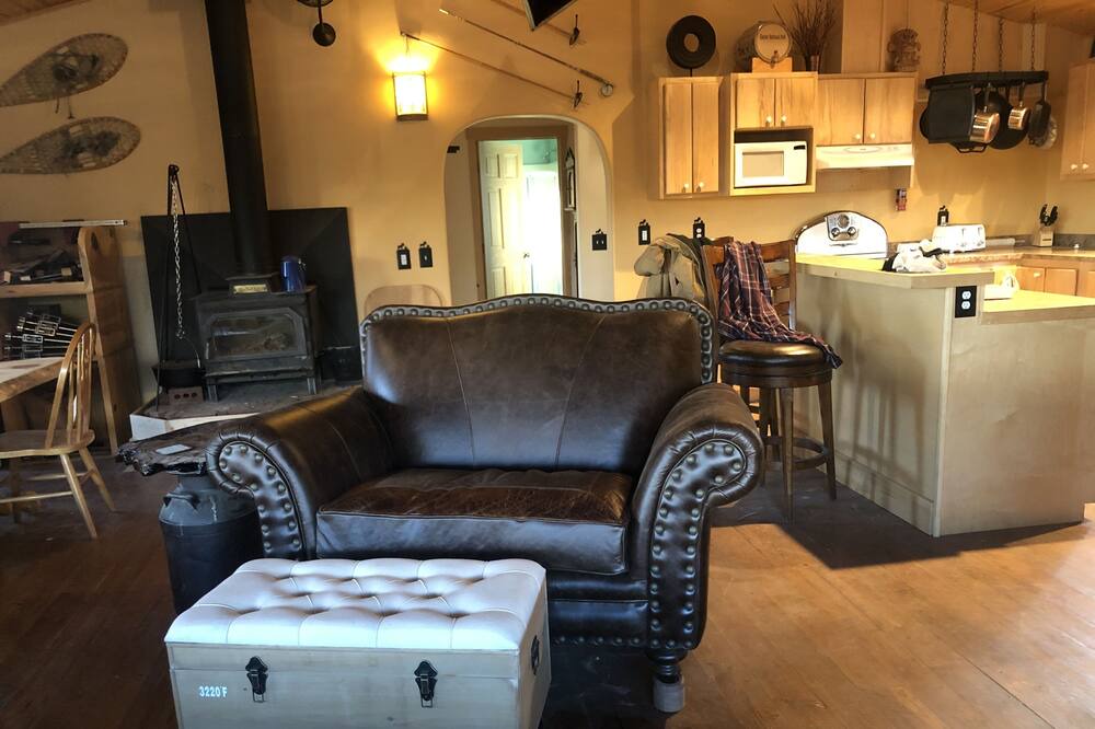 Photo of Livingroom in East Glacier Park
