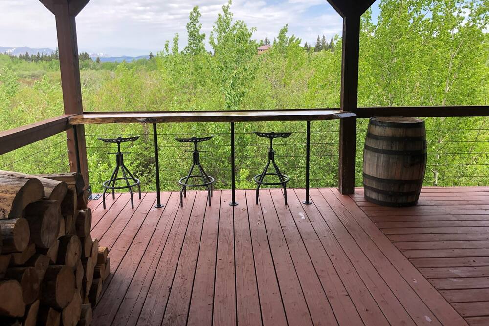 Photo of Patio Balcony in East Glacier Park