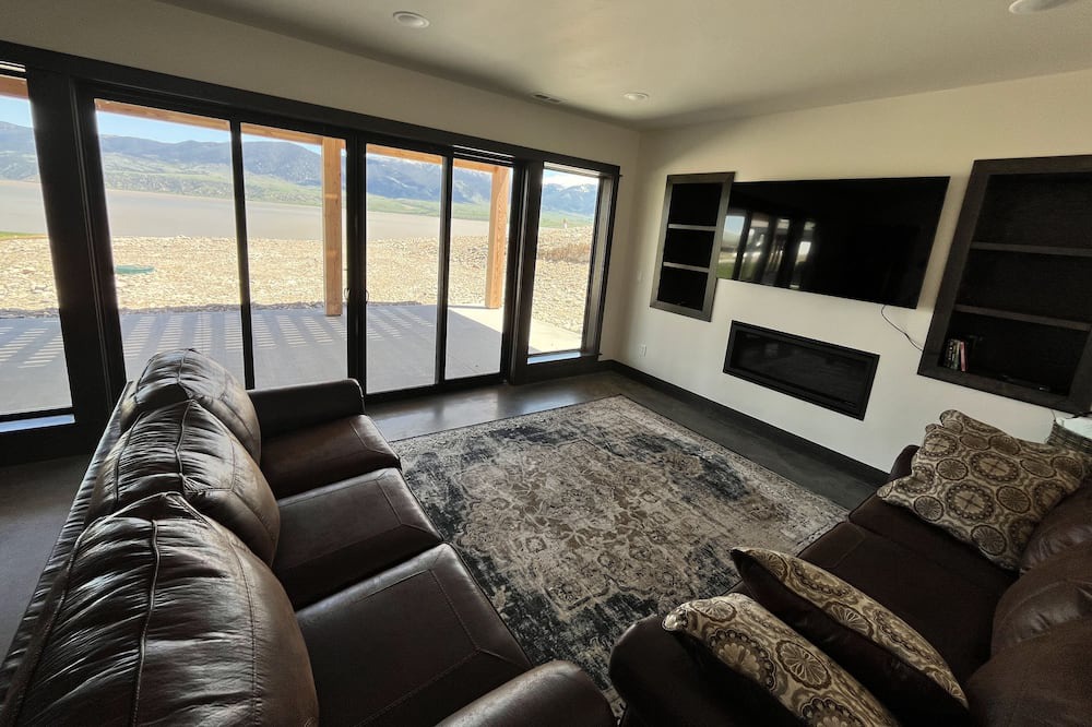 Photo of Livingroom in McAllister