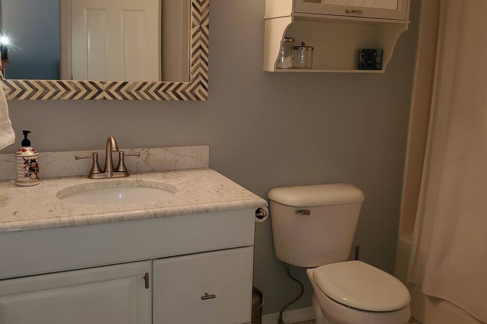 Photo of Bathroom in Riverfront