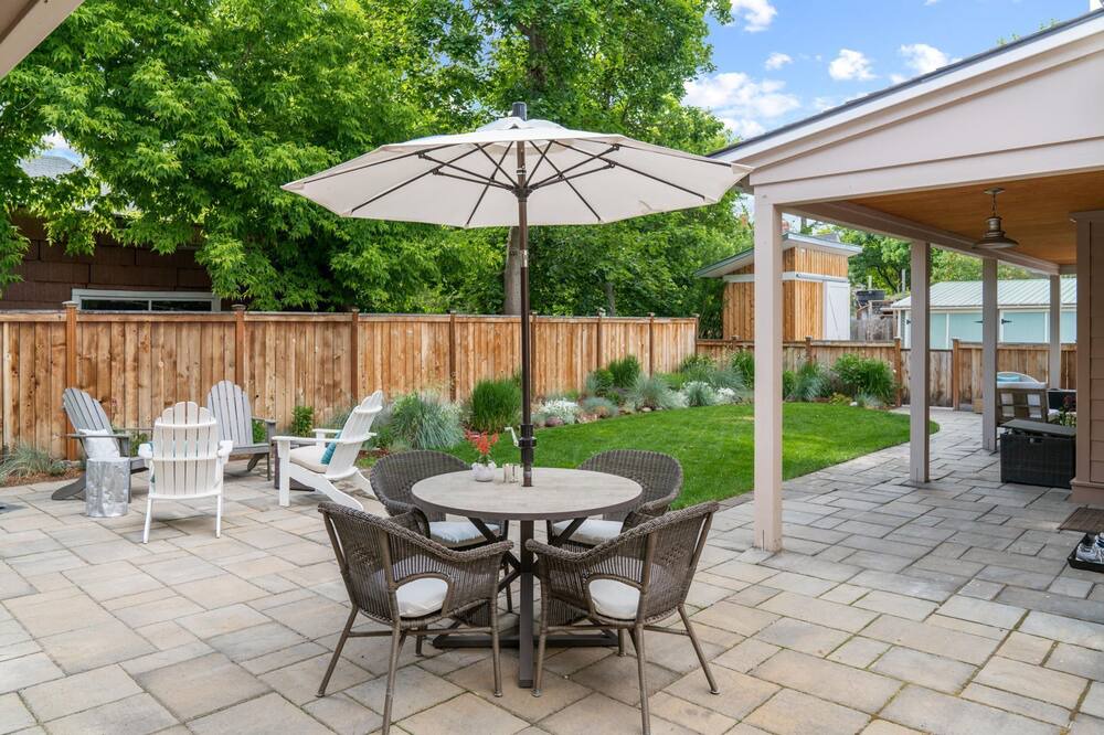 Photo of Patio Balcony in Riverfront