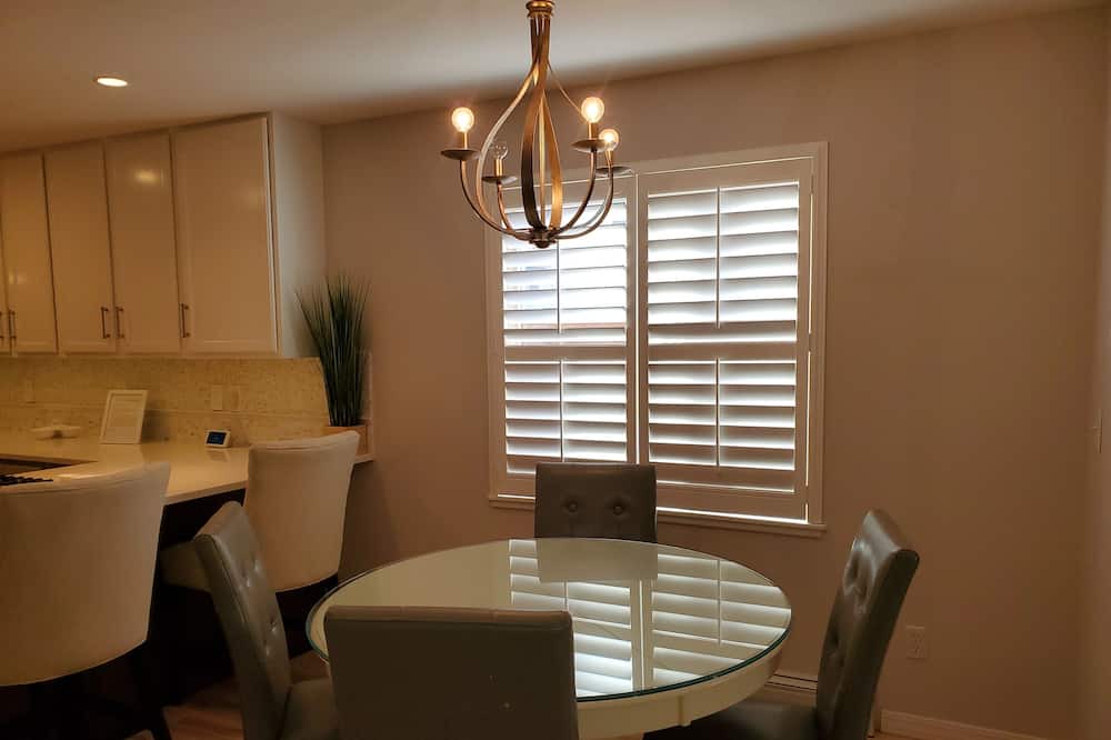 Photo of Kitchen in Riverfront