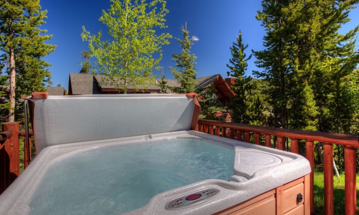 Photo of Outdoor in Powder Ridge