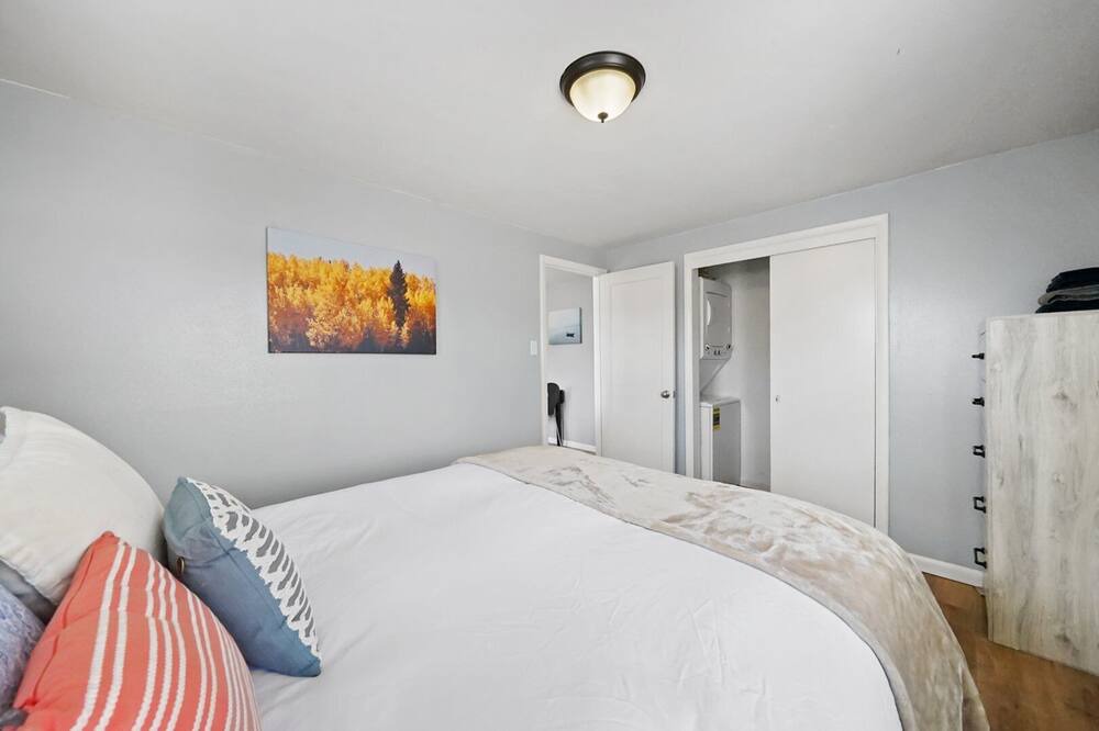 Photo of Bedroom in Old North End