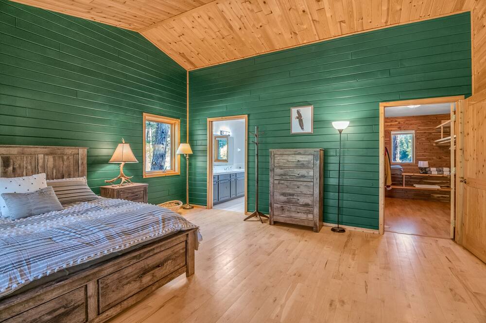 Photo of Bedroom in Greenough