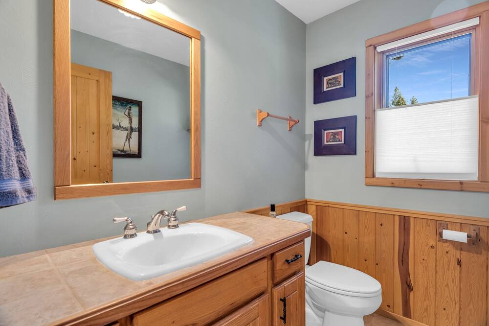 Photo of Bathroom in Greenough