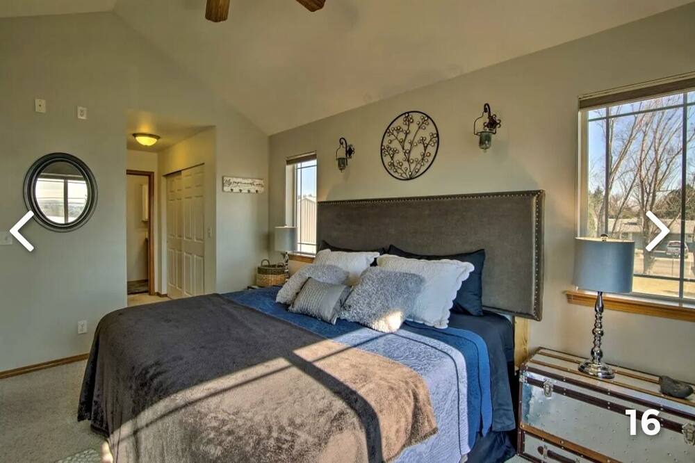Photo of Bedroom in Pasco
