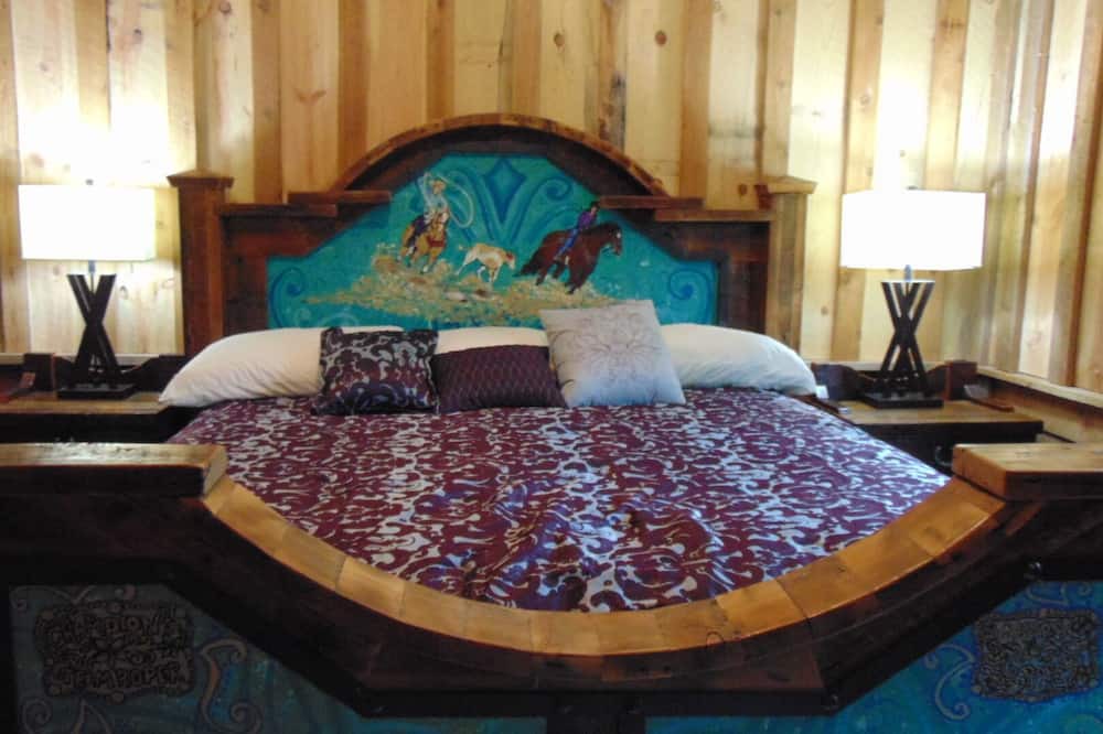 Photo of Bedroom in East Glacier Park Village