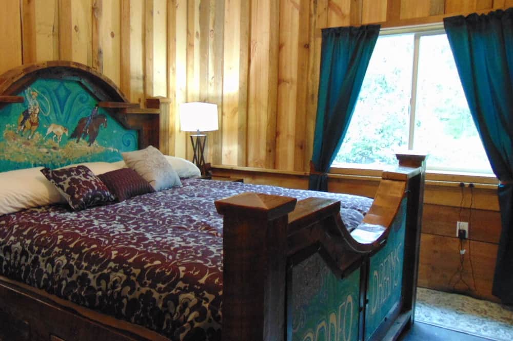 Photo of Bedroom in East Glacier Park Village