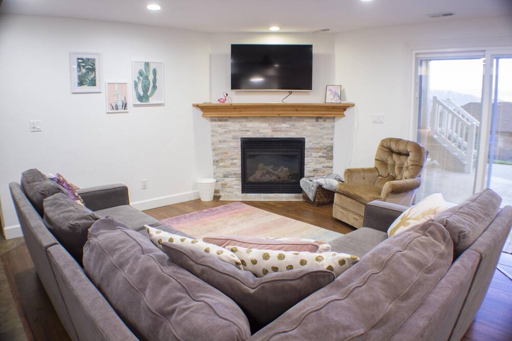 Photo of Bedroom in North Logan