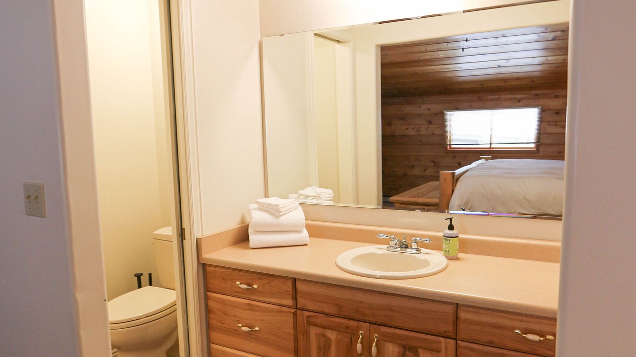 Photo of Bathroom in West Yellowstone