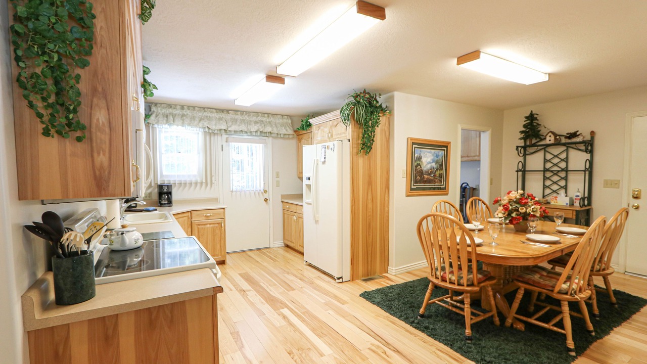 Photo of Bedroom in West Yellowstone