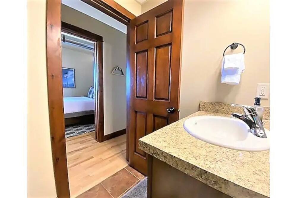 Photo of Bathroom in Bozeman