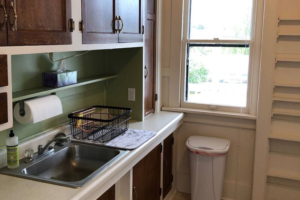 Photo of Kitchen in Deer Lodge