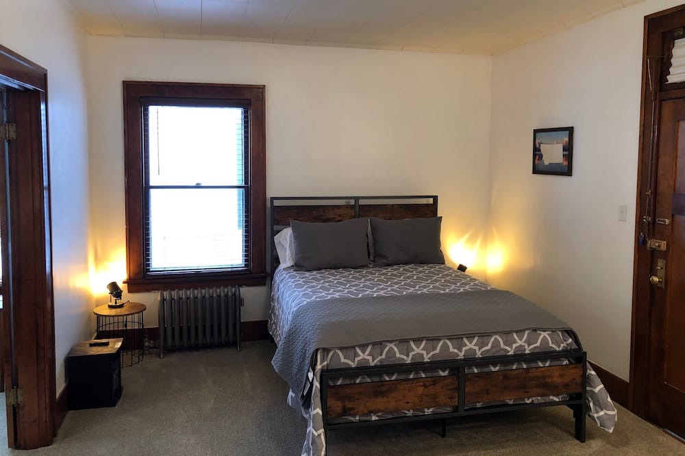 Photo of Bedroom in Deer Lodge