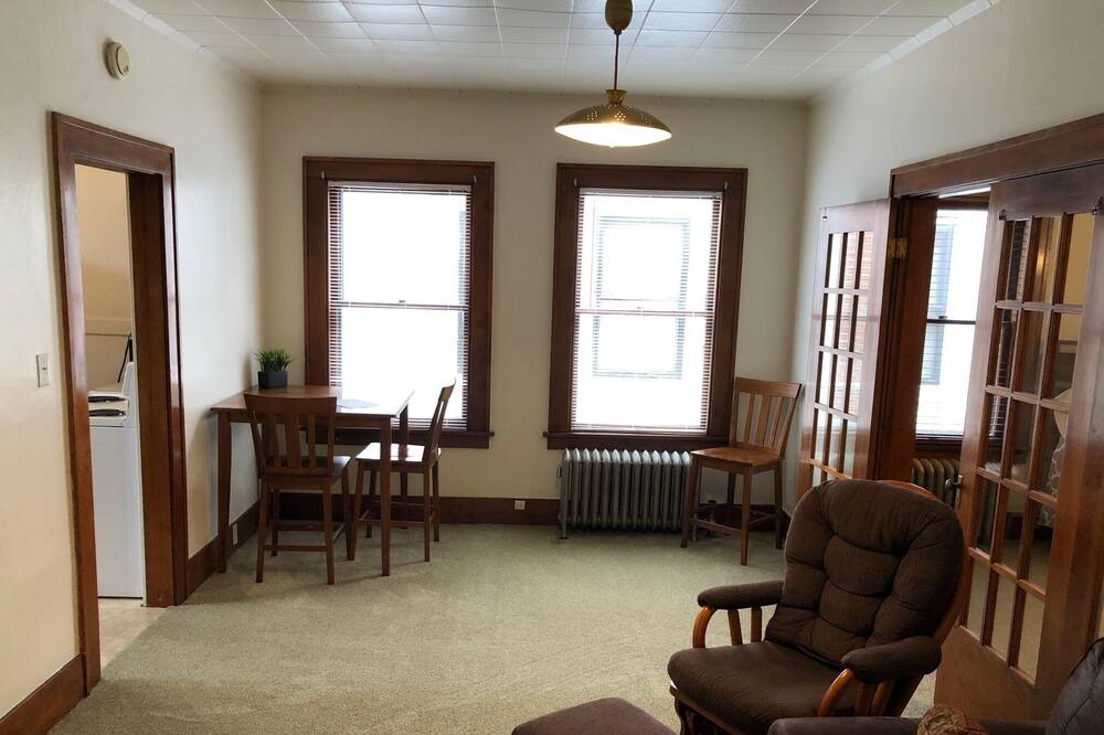 Photo of Livingroom in Deer Lodge