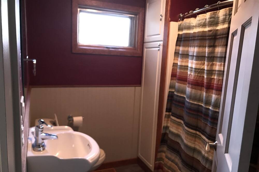 Photo of Bathroom in Red Lodge