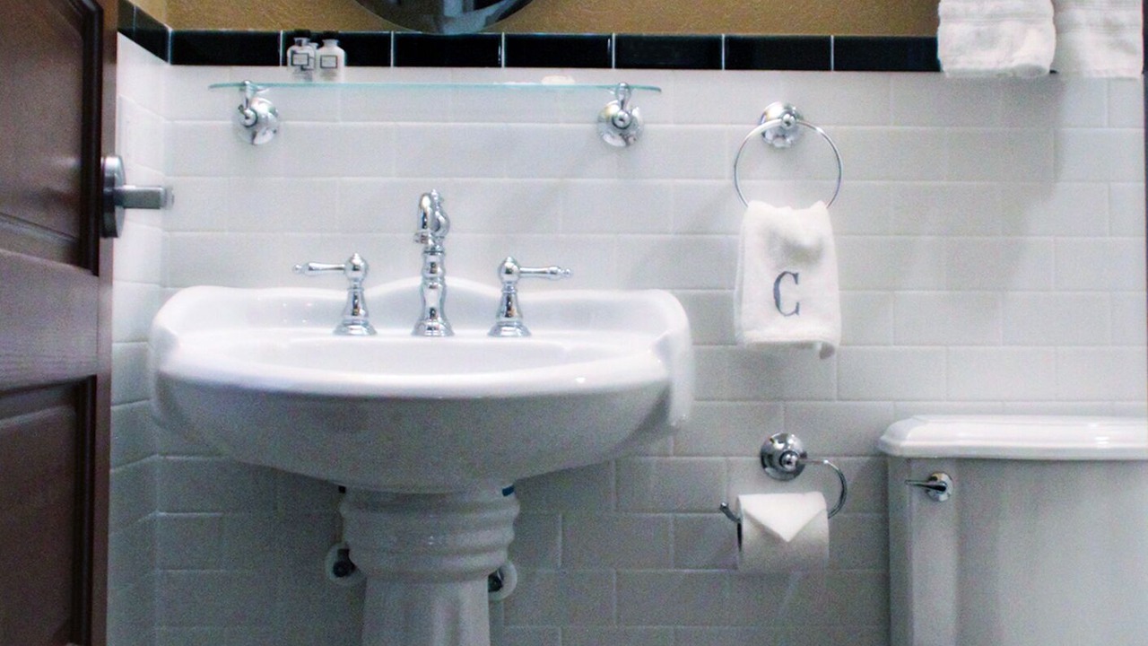 Photo of Bathroom in Lewistown
