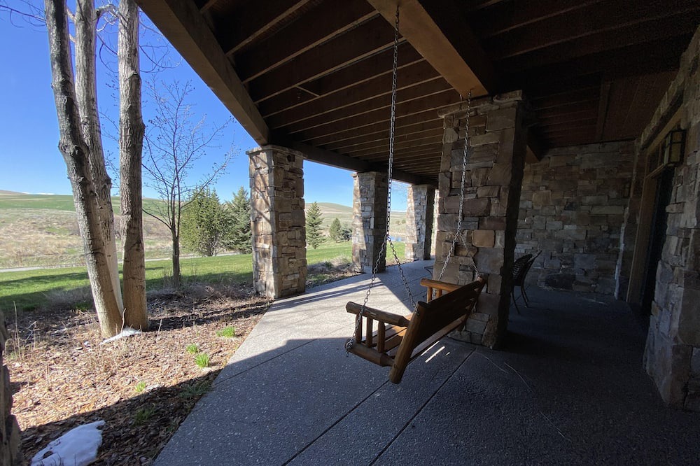 Photo of Patio Balcony in Three Forks