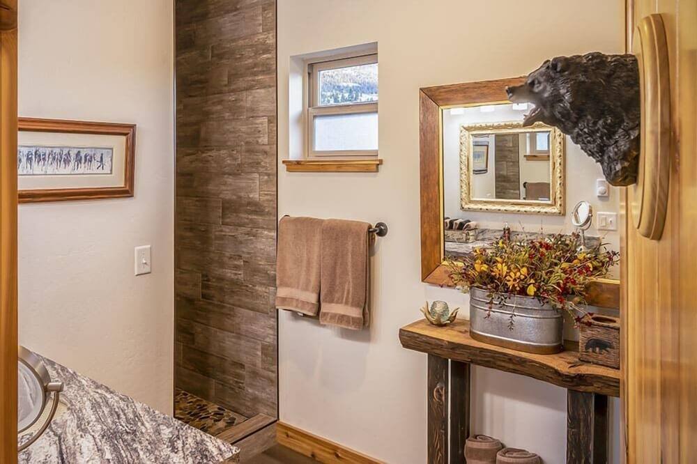 Photo of Bathroom in Emigrant
