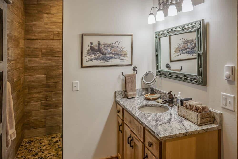 Photo of Bathroom in Emigrant