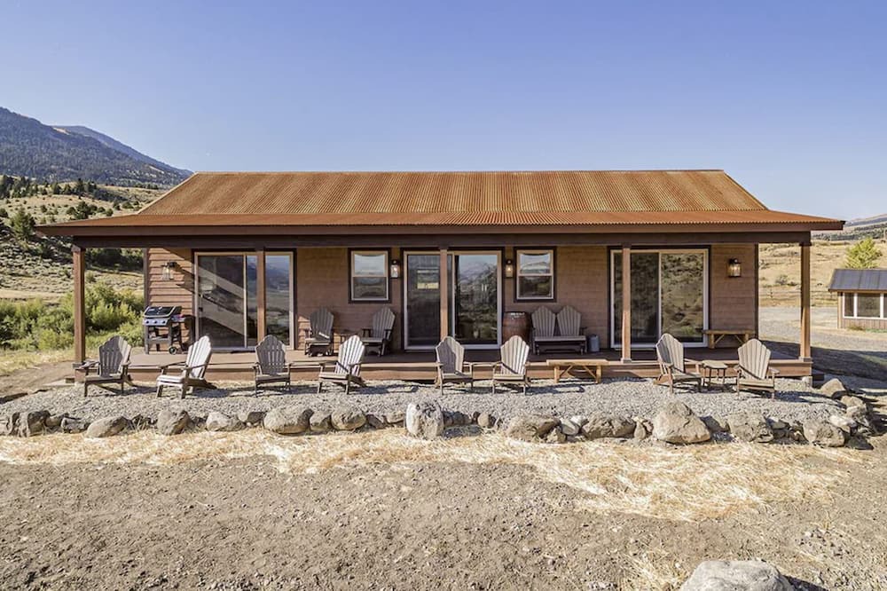 Photo of Outdoor in Emigrant