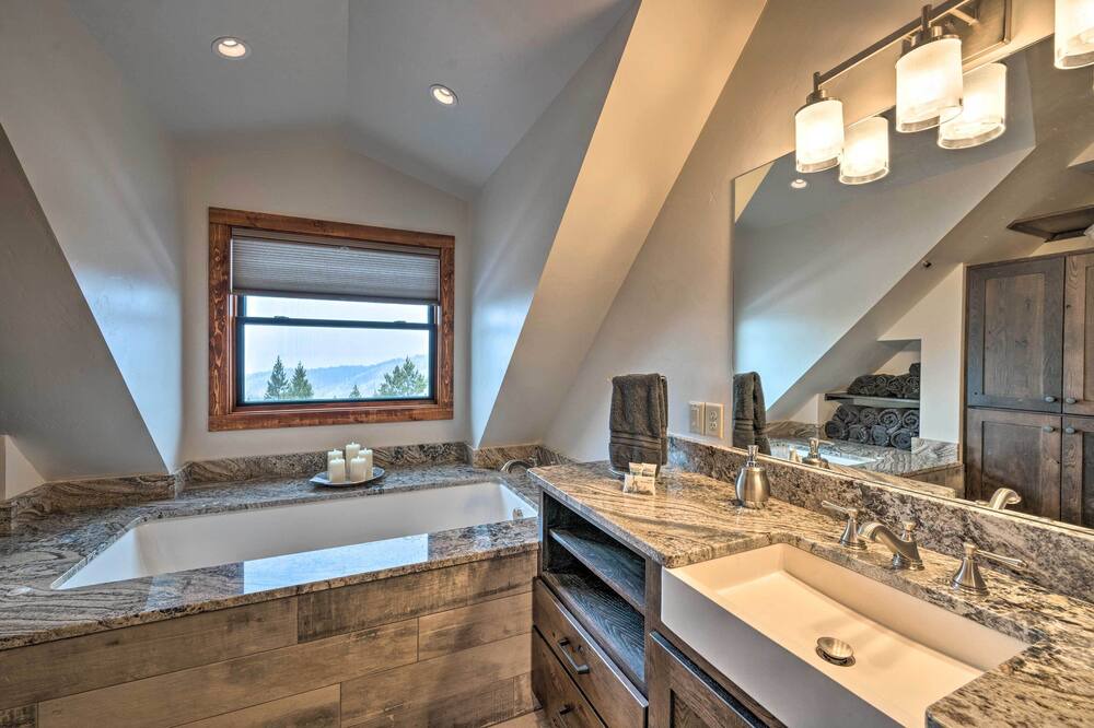 Photo of Bathroom in Bozeman