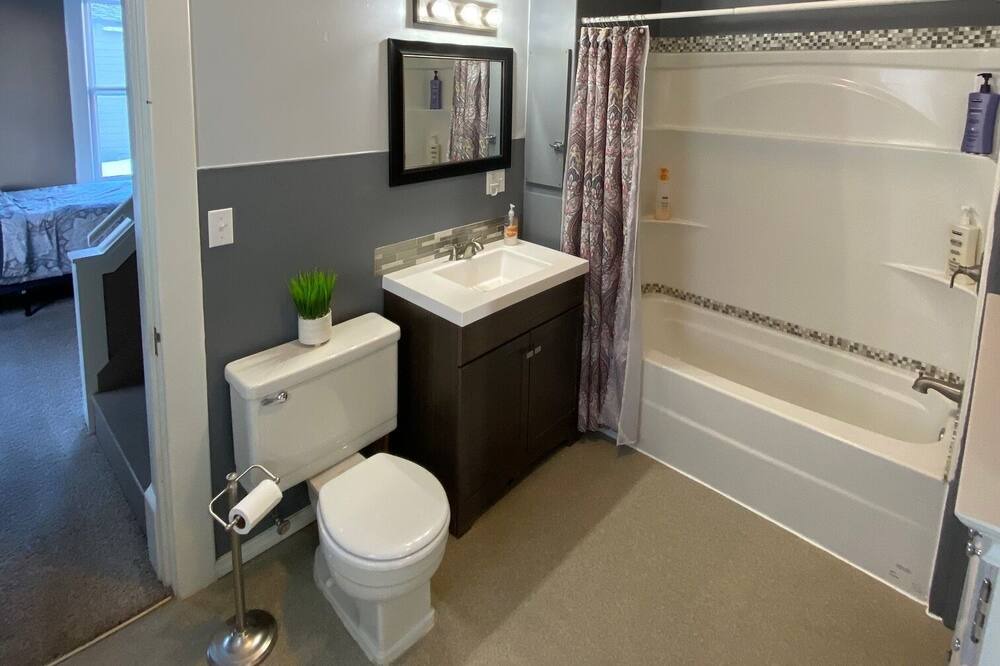 Photo of Bathroom in Deer Lodge