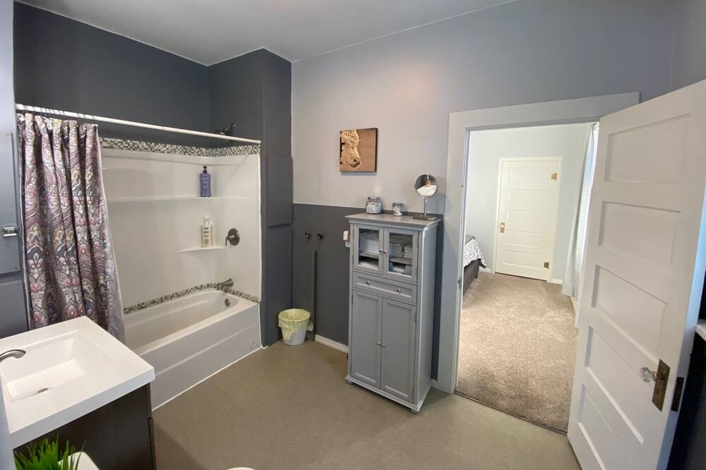 Photo of Bedroom in Deer Lodge
