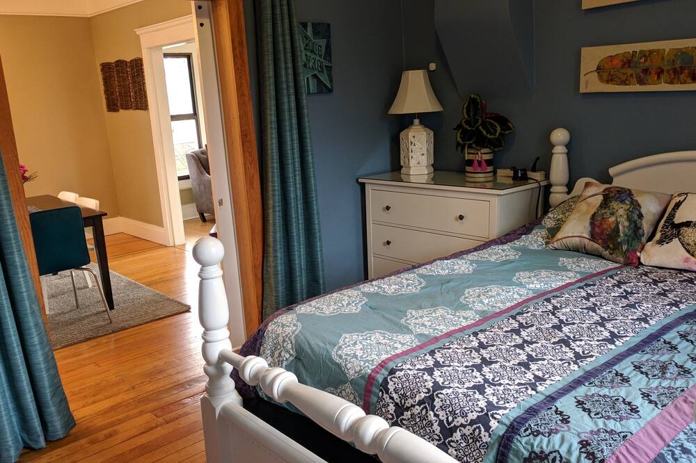 Photo of Bedroom in Veterans Park