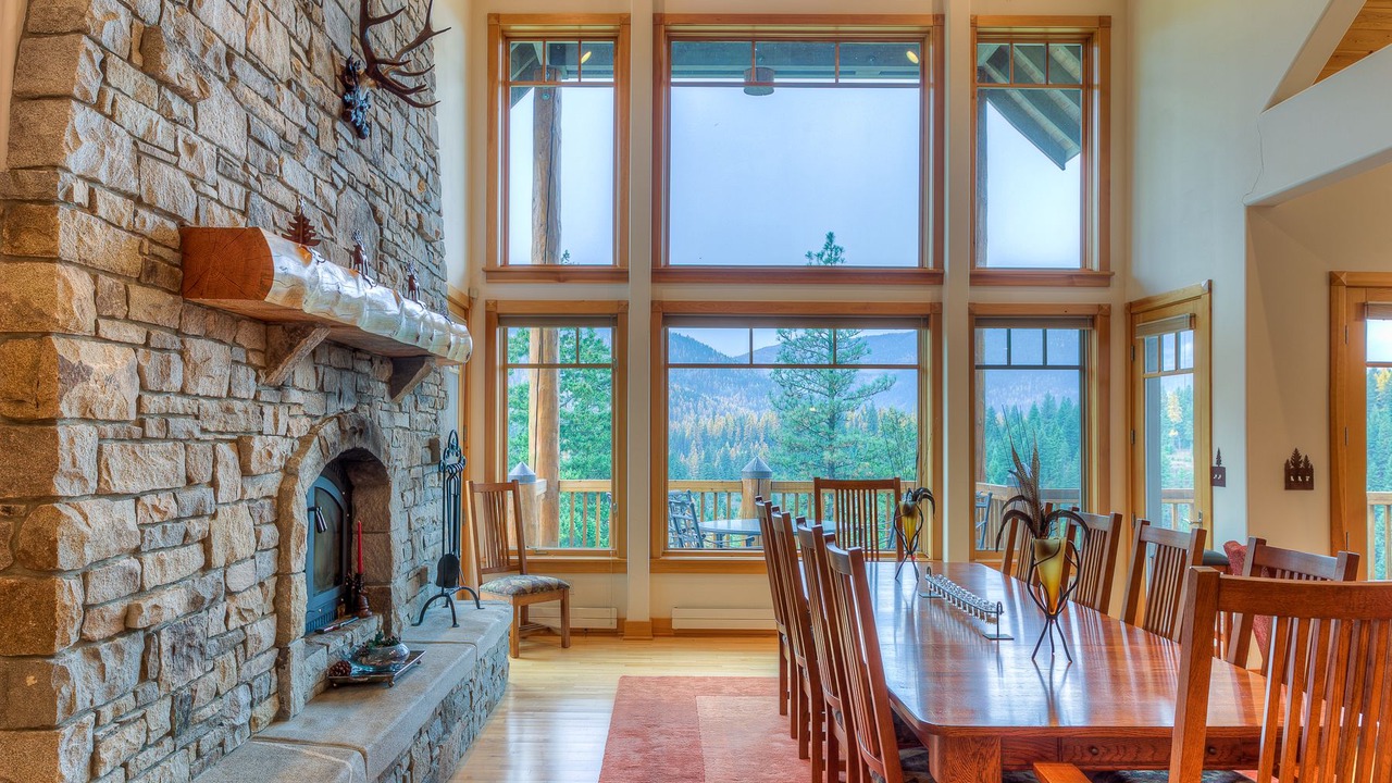 Photo of Livingroom in Trout Creek