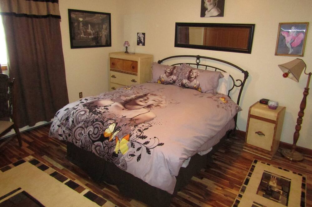 Photo of Bedroom in Lewistown