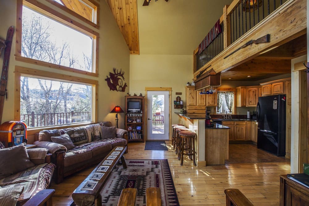 Photo of Kitchen in Alder