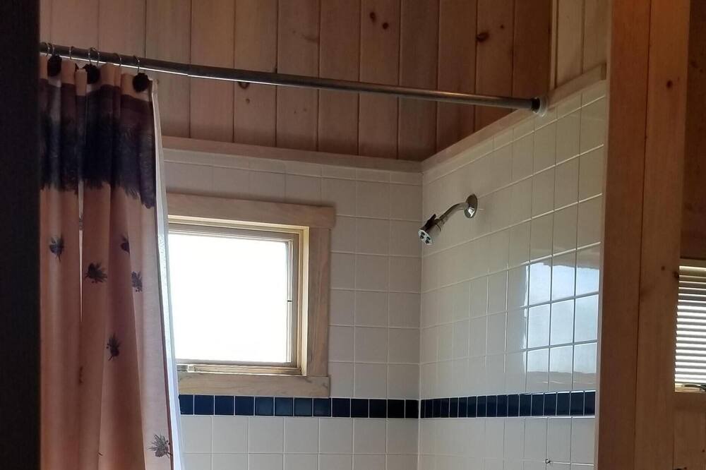 Photo of Bathroom in Cameron