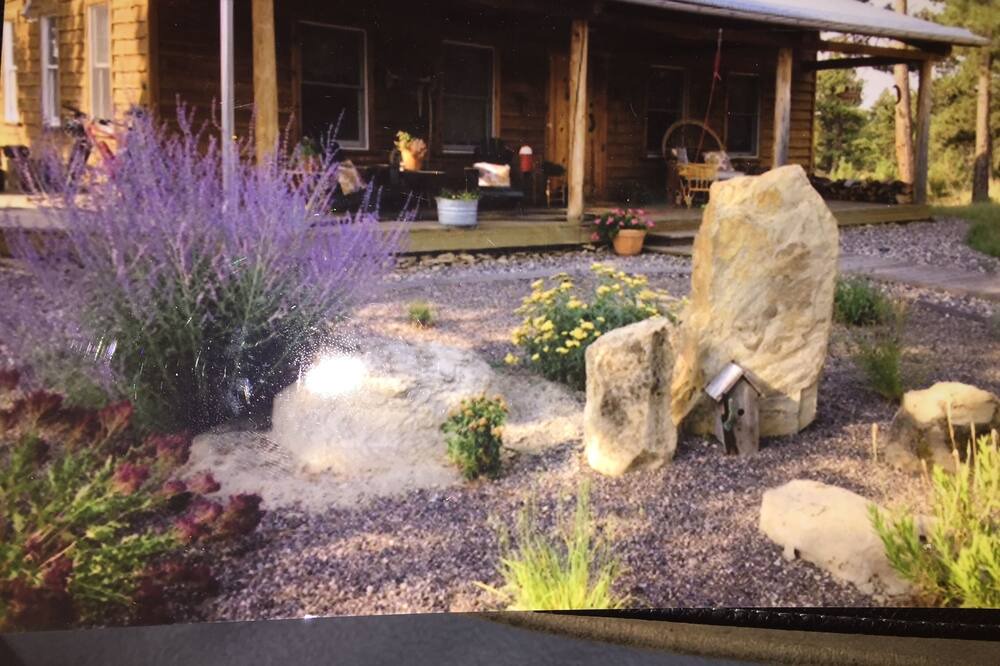Photo of Outdoor in Roundup
