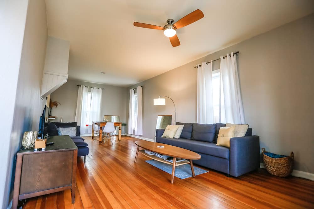 Photo of Bedroom in Riverfront