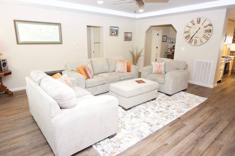 Photo of Livingroom in Grand Junction