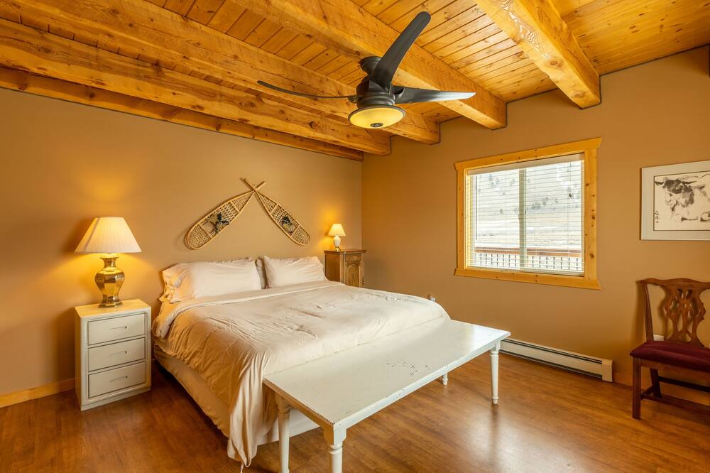 Photo of Bedroom in Cameron