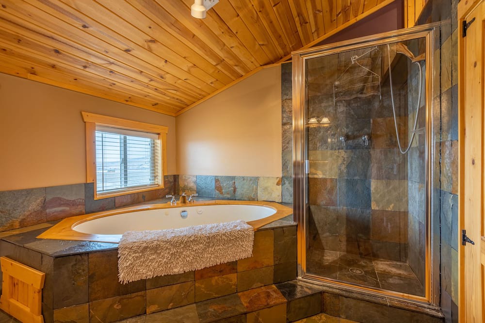 Photo of Bathroom in Cameron