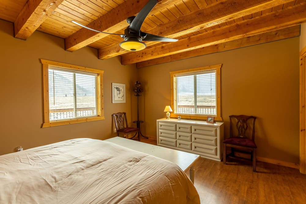 Photo of Bedroom in Cameron