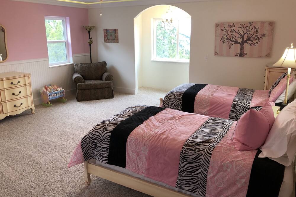 Photo of Bedroom in Missoula