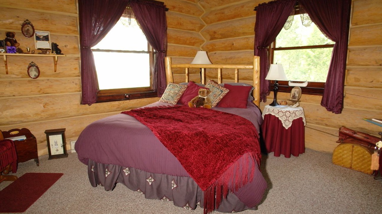 Photo of Bedroom in Kalispell