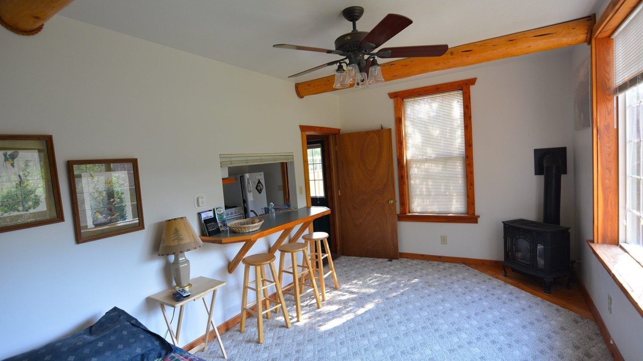 Photo of Livingroom in Dillon