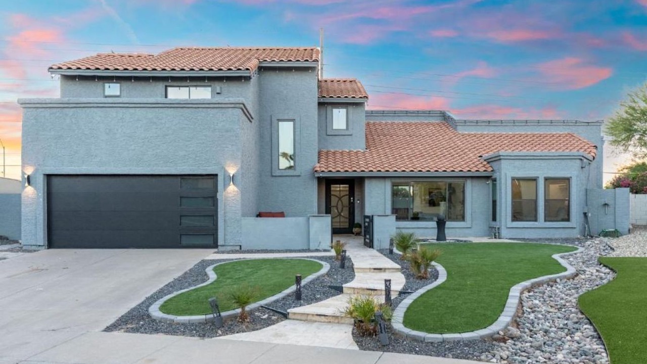 Photo of Outdoor in Paradise Valley Village